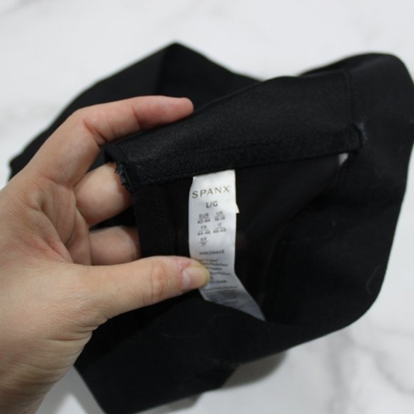 Spanx T-shirt Bra with Elastic Cross Strap size L - Picture 4 of 6